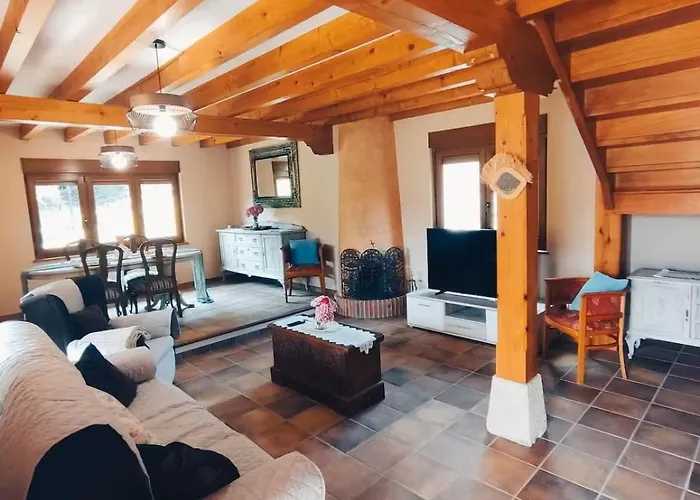 Semesterbostad La Llana Puente Viesgo